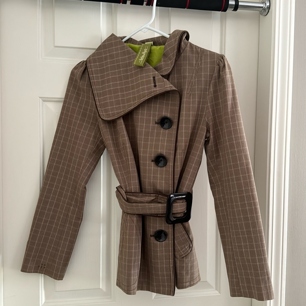 Soia and Kyo coat